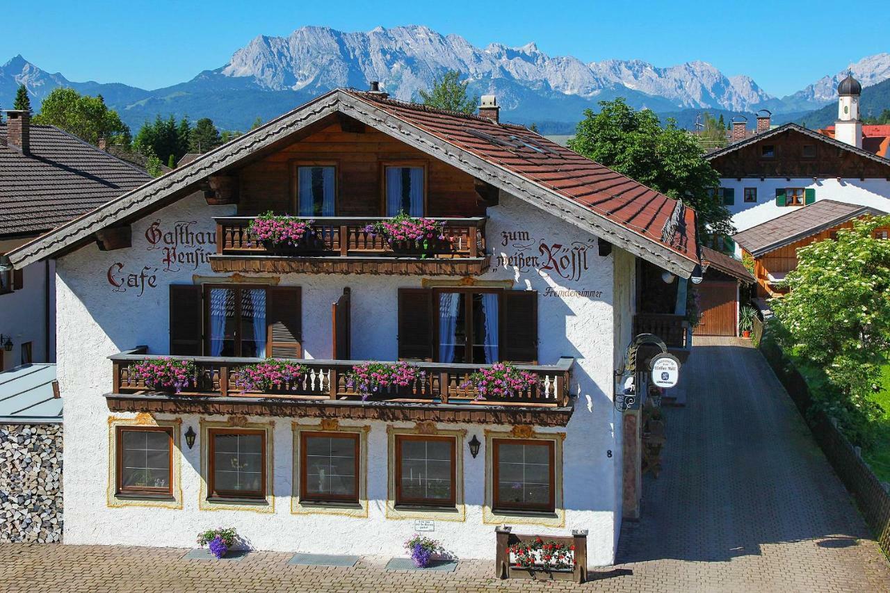Fruehstueckspension Gaestehaus Zum Weissen Roessl فوالغو المظهر الخارجي الصورة