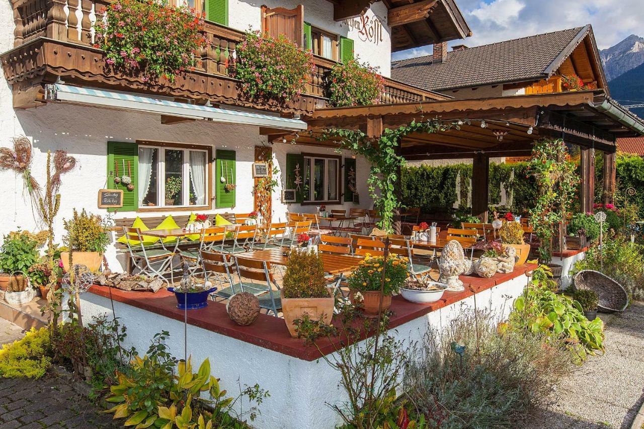 Fruehstueckspension Gaestehaus Zum Weissen Roessl فوالغو المظهر الخارجي الصورة